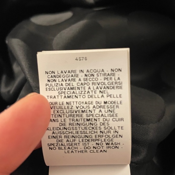 Emanuel Ungaro
Leather-Trimmed Ruffled Dress
Size: MIUS8, FR40 color Black - Picture 8 of 9